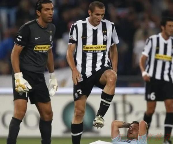 KAI YUN SPORT:基耶利尼算不算顶级后卫,他球员时期的表现怎么样? KAI YUN SPORT:基耶利尼算不算顶级后卫,他球员时期的表现怎么样?