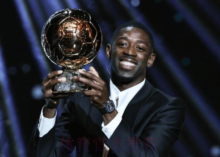 看齐梅西C罗!28岁登贝莱包揽金球奖+世界足球先生,近10年第4人 看齐梅西C罗!28岁登贝莱包揽金球奖+世界足球先生,近10年第4人